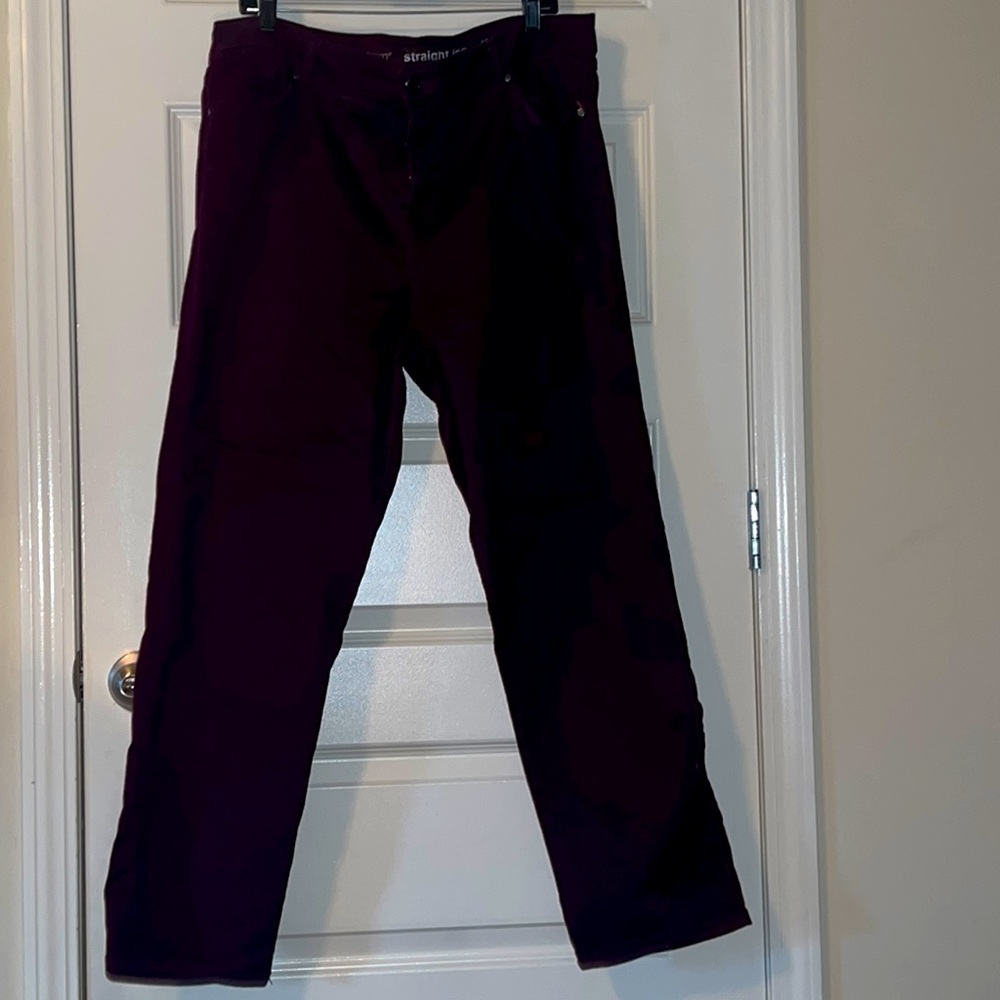 Straight leg plum colored 5 pocket jeans gently used